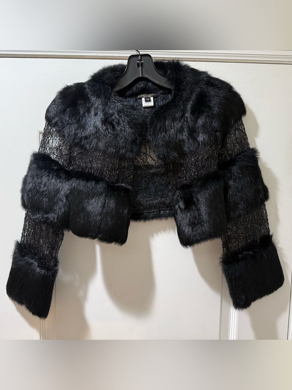 NWOT Alberto Makali genuine fur shrug XS